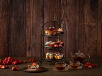 【公式予約特典付：アフタヌーンティー】ロンネフェルトの紅茶含むフリーフローと季節の和菓子（土日祝）