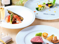 【2026年お正月限定ディナー（極）】お祝いの乾杯酒付！前菜からメインはオマール海老、黒毛和牛サーロインにお重ドルチェの全5品迎春豪華コース