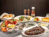 [T-bone steak & seafood course] Aged T-bone steak, seafood platter including lobster, dessert, and 7 other dishes from November 1st