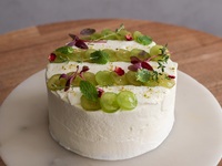 ‘(12cm) Shine Muscat and Pear Shortcake’
