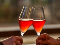  Signature Course +3HDrinkFreeFlow 【春ロゼワイン含むワイン8種が楽しめるフリーフロー】