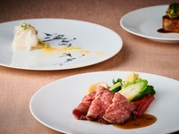 【個室確約 新しい家族との門出を祝して】洋会席全６品-RIKYU-　紅富士サーモンマリネや深谷ネギのパイ包みスープ、真鯛のポワレや国産牛ロース肉のロティの贅沢コース