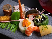 【リピーター・早割】謹製おせち三段重