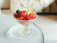 Strawberry Parfait (with coffee or tea) [90-min seating]