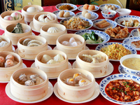 【休日/1ドリンク】期間限定フカヒレスープ付！80種バイキング