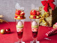 〈カフェ〉カフェフリー付き＊いちごのミルフィーユクリスマスパフェ(平日限定)
