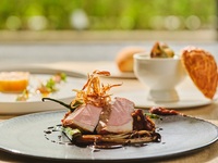 〈個室確約ランチ〉3hカフェフリー付き＊紅葉鯛のマリネや深谷ネギのパイ包みスープ、北海道産ポークロースのローストを味わうランチ全4品(平日限定)