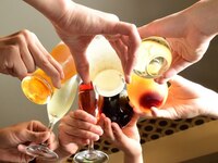 平日【120分制】牛ステーキ食べ放題付きディナービュッフェ＋100種類のアルコール飲み放題