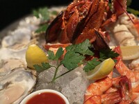 [15th Anniversary Special Price Staff Recommendation]  Ocean Platter & Signature Porterhouse Steak 800g (for even numbers of people)