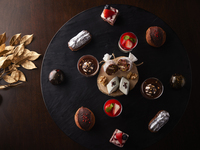 December～【chocolate and strawberry afternoon tea】Saturday Only,90-minute free-flow including Champagne