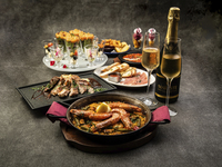 ◆年末パーティーを華やかに◆スパークリングワイン飲み放題付き～Spanishコース～名物赤海老パエリア×豪華タパス×牛リブロースグリルなど全7品【2H飲み放題付】