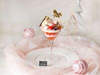 【テラス限定】ロゼスパークル・ホワイトクリスマスパフェ ドリンクセット