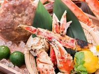 12,000日圓（含稅）{野狗黑、生海膽、鮑魚、牡蠣、十四台}【絕品】正中美味海鮮的下懷！絕對能滿足你的味蕾！魚河岸絕品套餐包含2小時無限暢飲，以及50種精選日本酒