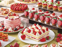 苺づくしのスイーツブッフェ　