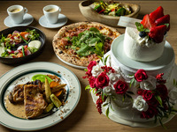 【リッチ記念日コース】選べるケーキ付き若鶏炭火ステーキ＆窯焼きピザの記念日プラン