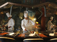 20周年ギフト付き　鉄板ステーキディナーコース￥25300