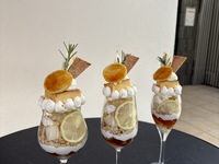 レモンとレモンプリンと洋梨のパフェ (クープ)