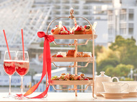Strawberry Afternoon Tea (with seasonal drink) <Terrace seating>