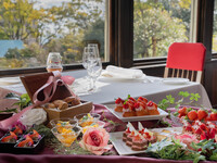 【1/8～3/13／平日限定】デジュネA +苺のデザートワゴン付き