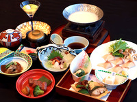 季節懐石 6,900円　
