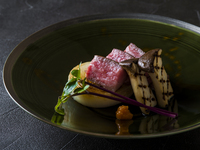 【A4等級】黒毛和牛サーロインステーキ会席A（スープ蒸しなど全6品）