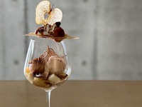 スパイス香るタイティーと林檎のパフェ