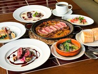 【Xmas2025】LA BODEGA クリスマスディナーコース＋乾杯スパークリングワイン付き《12/24～25限定!!》