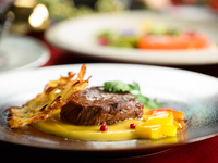 【90分飲み放題付き／クリスマス特撰会席】北海道産牛と贅を尽くした海の幸…美酒とともに味わう豪華会席「聖樹（せいじゅ）」