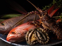 Steak & Seafood Dinner (80g of local Kuroge Wagyu beef loin)