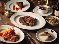 A special Christmas dinner at an authentic New York steakhouse featuring 6 dishes including a 21-day aged Black Angus beef rib steak