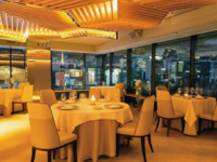 [Modern Japanese Seating] [December 20-25 | Christmas Menu 2025] Full course meal including roasted lobster and Japanese Black Beef Rossini