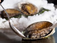 鮑の岩塩蒸しランチ〈￥16,500〉11/27～ 