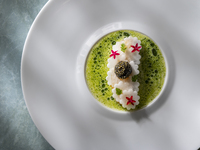 Anniversary course with sparkling wine