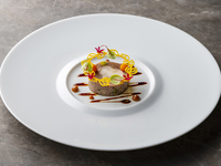 記念日限定6皿コース + シェフのスペシャリテを１皿