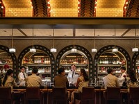 [Festive] Happy Hour