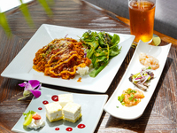 【ハワイアンロコセット】前菜と選べるメインにデザートなど全3皿（12/29専用）