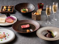 [Xmas 2025] A 12-course Christmas dinner featuring carefully selected ingredients such as Matsusaka beef fillet, spiny lobster, and foie gras