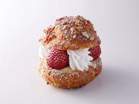 【テイクアウト】スーパーあまおうシュークリーム