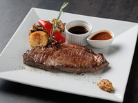 【12/1～1/31】牛ロースステーキ（160g）ジャポネソースとグレイビーソース