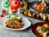 12/31～1/2【ニューイヤーランチ】WEB予約特典★選べる1ドリンク付き！サラダブッフェ＜メイン：選べる肉料理or魚料理＞