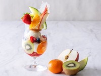 [Weekday Reservation Only] Fruit Parfait & 25 Free Cafés | 4,500 yen
