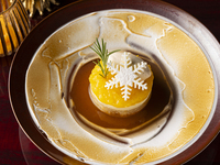 Christmas Course (Choice of Starter +Choice of Main +Christmas Dessert + Drink) + 1 drink