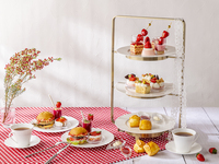 【12/28～2/28】Strawberry Pure Rouge evening high tea + champagne freeflow