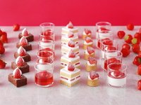 < WEEKENDS & HOLIDAYS > Sandwich & Dessert Buffet : Strawberry ＆ AMAOU