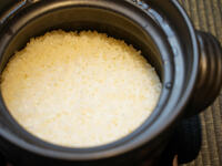 【add. option】 White Rice cooked in an earthen pot