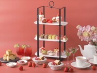 (Weekends and Public Holidays) Strawberry Afternoon Tea “Osaka Strawberry Delight”