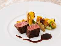 Window Seat Guaranteed ◇ Christmas Lunch Course — Main: Kuroge Wagyu Sirloin Steak