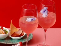 [Afternoon Tea Special Option] Strawberry and mint cocktail +2,530 yen