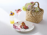 Weekdays Sweets Buffet SP Plan with 1 Drink Included With Table Decoration Adults: ¥6,800