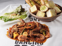 Crab & Shrimp Lunch  ¥3300 per person (10 people or less)